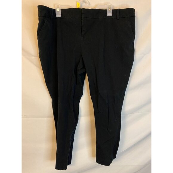 AVA & VIV WOMENS PLUS SIZE 26W BLACK CROPPED PANTS CAPRI LENGTH BUTTON  3X - Picture 1 of 2
